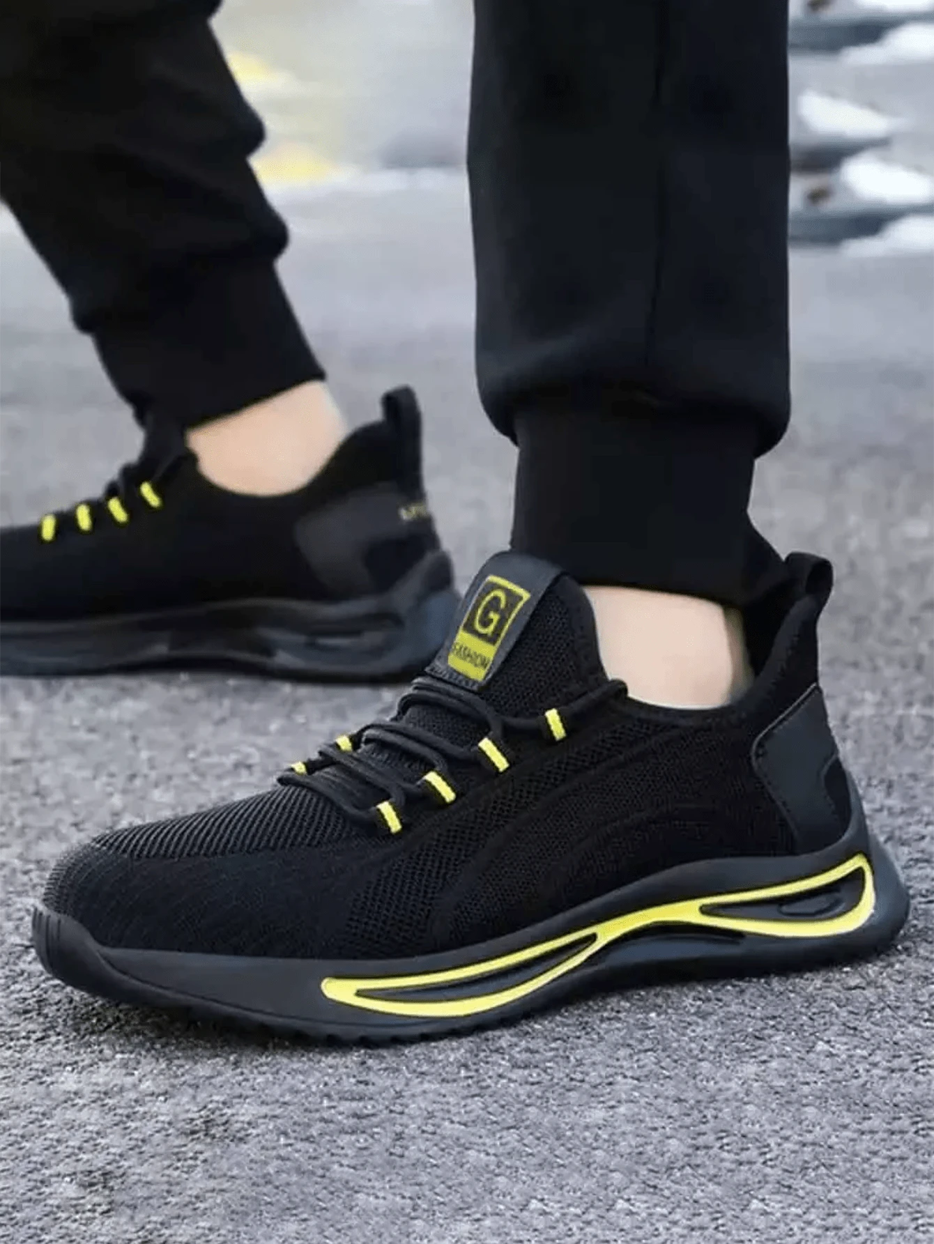 Zapatos de trabajo de seguridad de malla transpirable negros de moda para hombres, zapatos de trabajo antigolpes y a prueba de golpes, zapatillas de deporte casuales - Amarillo - Ver 1