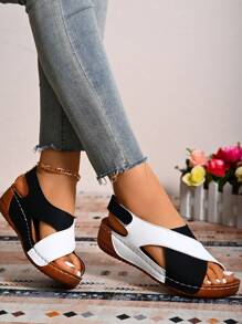新款夏季女士綁帶雙色混搭舒適柔軟彈性鞋底休閒時尚楔形厚底涼鞋