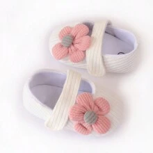 一双可爱的蝴蝶结针织布带设计女童花鞋，适合春夏秋季 - 白色 - 查看 4