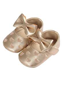 Golden Infant Shoes Embroidered Heart Infant Girl Shoes Soft Sole Toddler First Walkers Spring