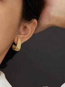 Minimalist Cuff Hoop Earrings - Yellow Gold - View 9