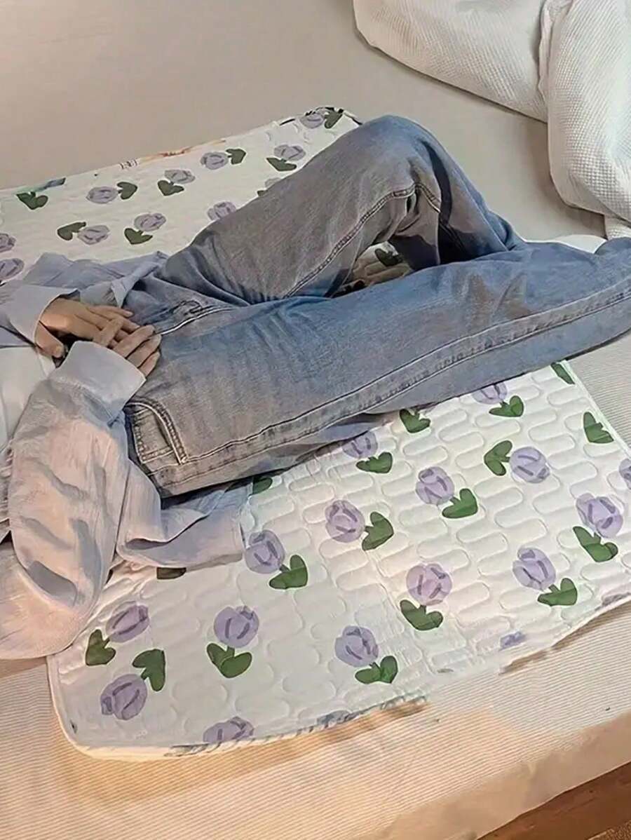 1pc Reusable Waterproof Bed Pad, 39x59 Inches (Approx. 100x150cm), For Incontinence, Bedwetting, Absorbent Mattress Protector, Slip-Resistant, Suitable For Adults And Elderly