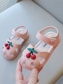 Sandales de princesse à semelle souple pour bébé fille, avec design de cerises d'été, nouvelle arrivée 2024