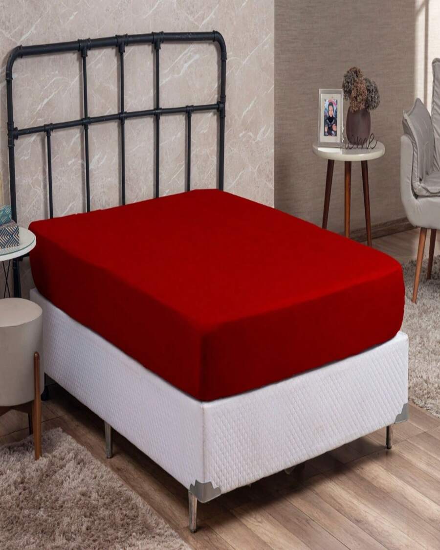 Fitted Sheets - Red - View 1