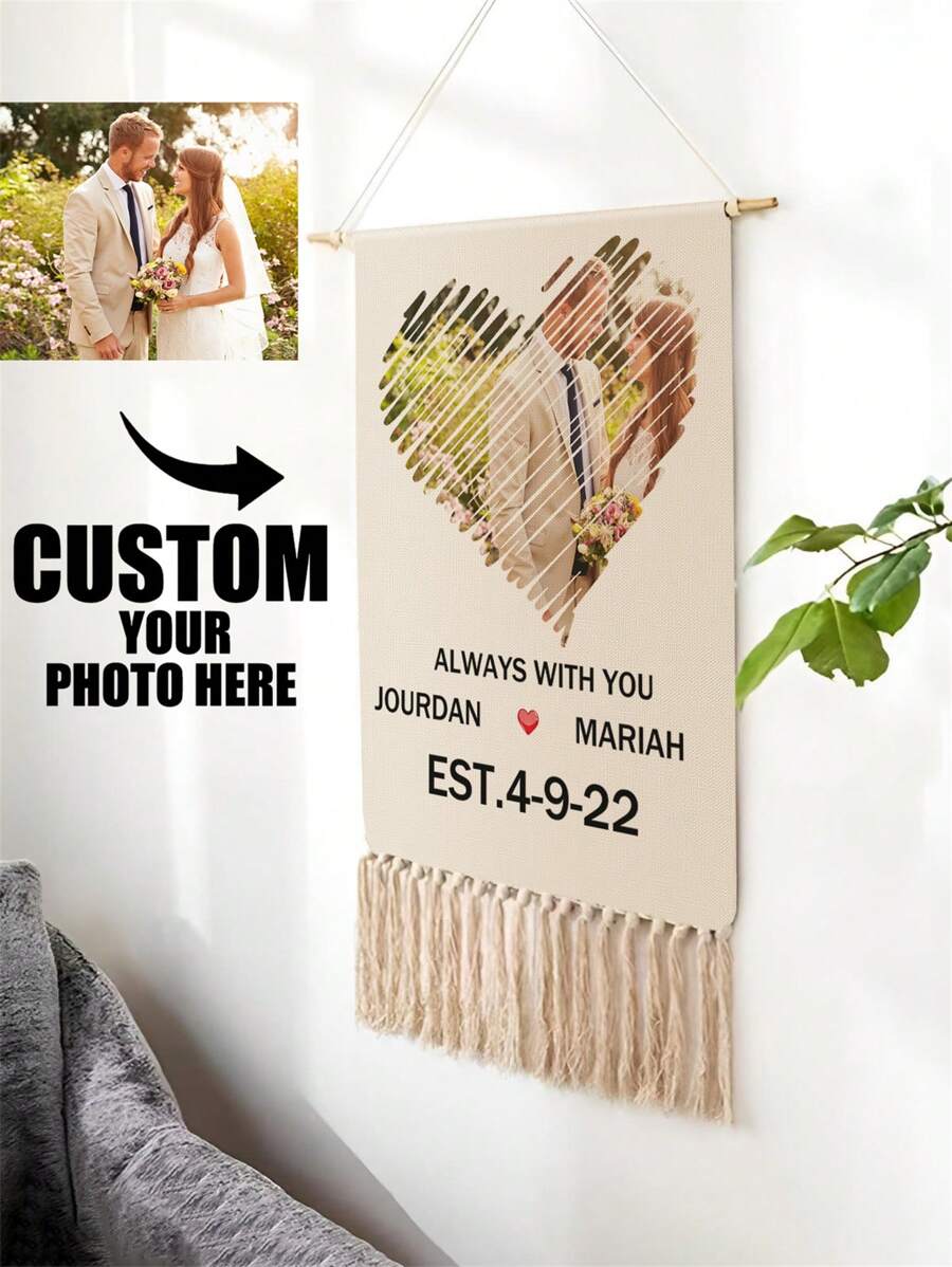 Een gepersonaliseerd linnen wandkleed met franjes, gepersonaliseerde cadeauposter als wanddecoratie, gepersonaliseerd fotowandkleed, foto van een koppel, Moederdag, Vaderdagfoto personaliseren, vlag voor de kamer, kamerdecoratie, wandkleed, wandkunst, wandkleed op maat, vlaggen op maat, woondecoratie, vlaggen voor de kamer, wandkleden - Veel kleurig - Bekijken 1