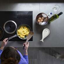 Portacucharas de cerámica para la encimera de la cocina Soporte para espátula grande de 9.1 pulgadas Descanso para utensilios para cucharas, cucharones, espátulas (Forma de ballena) - Blanco - Ver 5