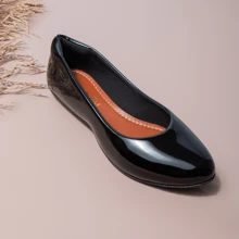 Wide Fit Flats - 黑色 - 查看 1