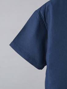 Conjunto de camisa de manga corta con bolsillo y pantalones de trabajo impresos con letras para niño preadolescente, primavera / verano - Azul Marino - Ver 3