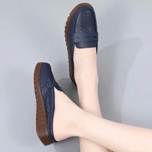 Zuecos de diseño perforado para mujeres, zapatos planos informales cómodos y transpirables para mujeres - Azul - Ver 7