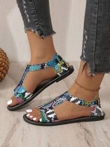 صنادل صيفية مبطنة للمرأة بحجم كبير موديل جديد 2025، مقاومة للانزلاق، برؤوس مدورة، عصرية وكاجوال