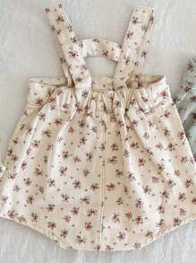 Salopette En Denim Doux Lavé À Leau À Petites Fleurs À La Mode Pour Bébé Fille