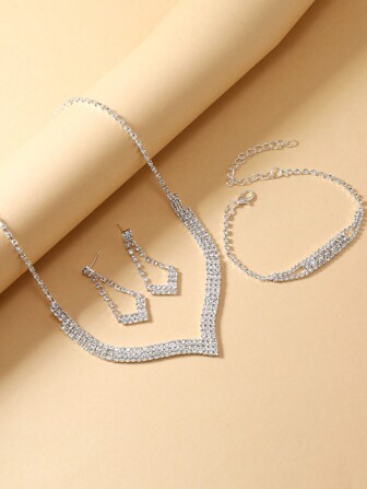 4pcs/Set Stylish Exquisite Minimalist Claw Chain Rhinestone Triangle Necklace Earrings Bracelet Silver Jewelry Set For Women To Wear With Wedding Dress/Formal Dress