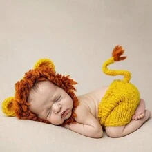 Yellow Little Lion Baby Gift Newborn Photography Cartoon Commemorative Clothes Baby Shower Family Decorations Gifts Baby Shower Easter Gift Things For Girls/Boys