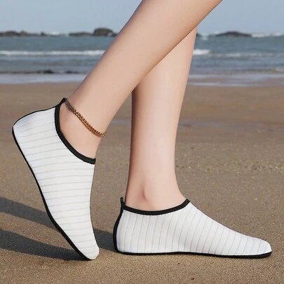 休闲户外涉水鞋、游泳鞋、轻便沙滩鞋、赤脚软底防滑钓鱼鞋、舒适耐用的水上运动鞋