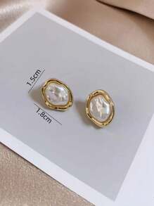 1 Pair Asymmetrical Geometric Shape Pearl Stud Earrings - Gold - View 5
