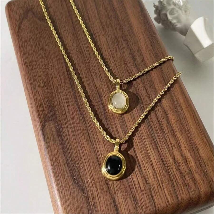 VKHK 1 Pc Vintage 18K Gold Plated Stainless Steel Black White Gem Stone Oval Pendant Necklace For Women Men Fashion Couple Jewelry Gift