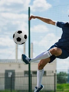 No. 5 Football Pvc Machine Sewn Pu Soccer Ball For Adults, Soccer Ball For Training And Game, Kick Ball For Backyard, Park, And Beach - Black and White - View 6