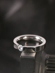 1 st. Roestvrijstalen Zilveren Eenvoudige Ring Met Enkele Strass Zirkonia Vingerband Geschikt Voor Vrouwen