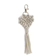 Llaveros hechos a mano de macramé con colgante en forma de corazón para mujeres, anillos de llaves, lindo llavero para auto, accesorios de bodas y regalos. - Albaricoque - Ver 2