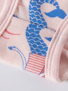 6条装小女孩舒适透气三角内裤，带有美人鱼、舞女、小花、彩色条纹等元素图案，适合幼儿和大童