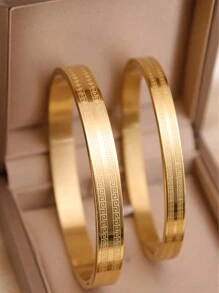 Un bracelet vintage et simple en acier inoxydable de ton doré à double rangée de motifs, un accessoire charmant pour la fête des mères.