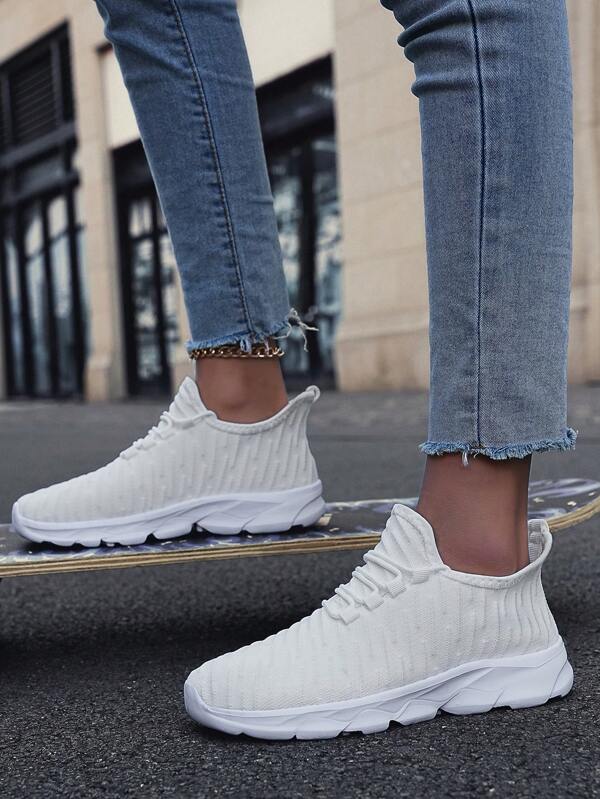 Women Sports Shoes Ladies Running Shoes Casual Breathable Comfortable Fashionable Jogging Shoes