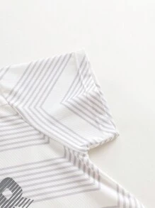 MARC&JANIE Young Boy 2-Piece Set Of Light And Sports Letter & Line Elastic V-Neck Short Sleeve T-Shirt And Shorts For Summer