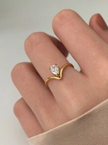 Single New Arrival V Shape Shiny Teardrop Cubic Zirconia Ring With Unique Design, Fine Luxury And 18K Waterproof Material, Delicate And Fashionable For Ladies
