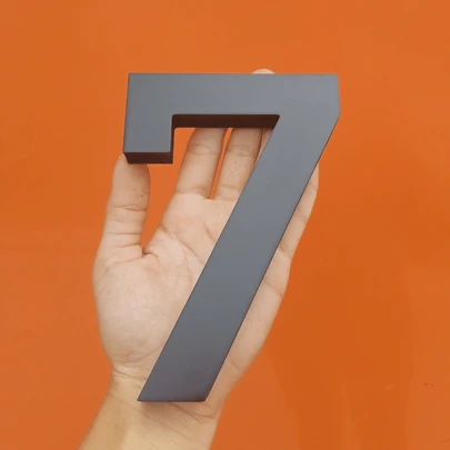 Números para Casas, Prédios, Apartamentos, Condomínios. Números em PVC Expandido 20cmm com 15cm de altura para sinalização.