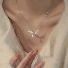 2024年新款S925純銀三葉草頸鍊配有麥穗，葉子和水滴吊墜，細緻獨特的鎖骨鏈適用於婚禮、派對和日常穿著。是母親、閨蜜、女友生日的絕佳禮物。 - 月桂項鍊 - 查看 11