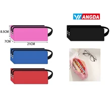 Estuche para Lápices de 1 Pieza con Diseño de Colores Llamativos – Rosa Fucsia, Rojo Brillante, Azul Eléctrico y Negro, Material Resistente y Cremallera de Alta Calidad, Ideal para Útiles Escolares y de Oficina con Estilo Vibrante y Funcionalidad Duradera  Transforma la forma en que organizas tus útiles con este estuche para lápices de colores vibrantes. Con un diseño que incluye tonos llamativos como rosa fucsia, rojo brillante, azul eléctrico y negro, este estuche no solo destaca por su atractivo estético, sino también por su durabilidad. Fabricado con material resistente y equipado con una cremallería de alta calidad, garantiza una protección segura para tus útiles escolares y de oficina. Su estructura robusta y el espacioso interior permiten una organización eficiente de lápices, bolígrafos y otros accesorios esenciales. Ideal para estudiantes, profesionales y cualquier amante de la papelería que busca combinar estilo y funcionalidad en su día a día. - Negro - Ver 5