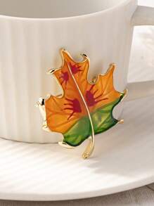 One Enamel Maple Leaf Plant Fashionable Simple -Friendly Brooch And Gold Lover Accessory - Gold - View 1