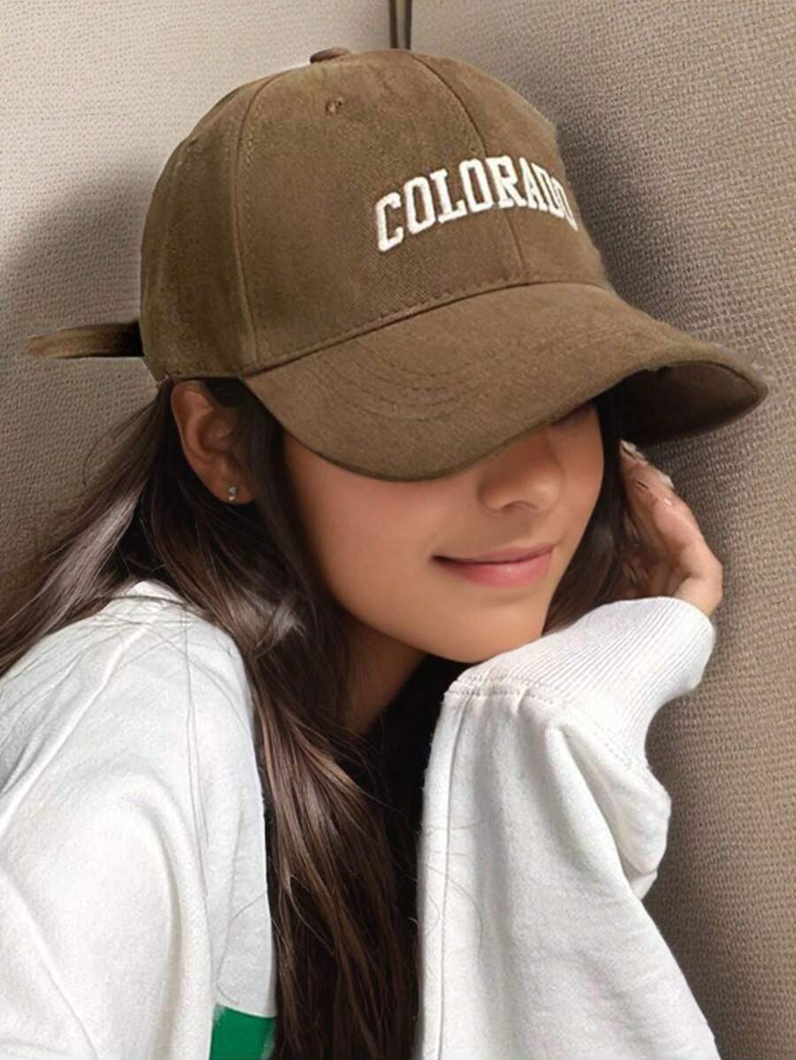 1入棒球帽，深頂設計，可調整帶扣，繡有logo，寬邊，適用於戶外活動和約會，男女均可