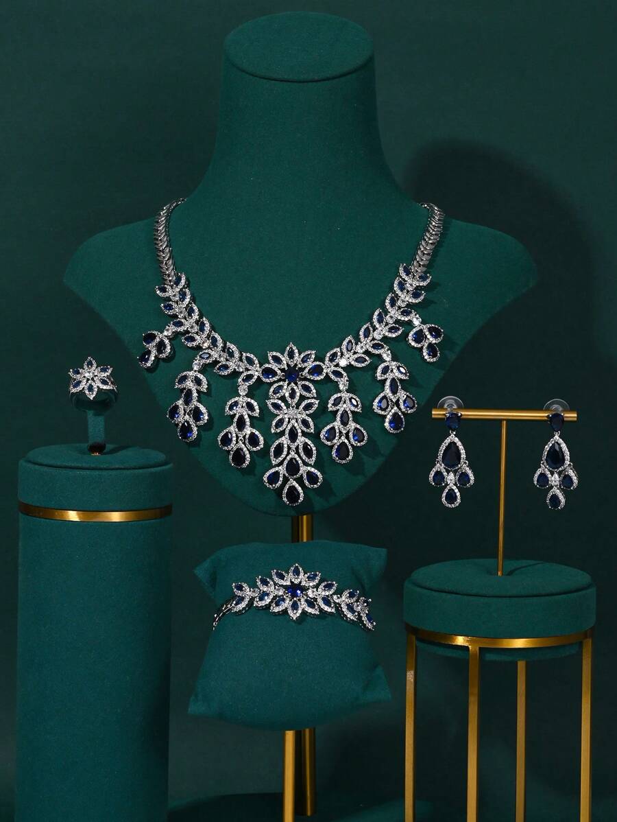 4件铜方晶锆石花朵流苏首饰套装 - 项链、耳环、戒指、手链。蓝锆石。适合新娘、婚礼、派对、礼物
