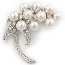 Brosche in Weiß-Gold-Ton mit cremefarbenen Kunstperlen, geeignet für jeden Anlass, Weihnachtsgeschenk