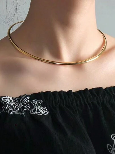 Minimalist Cuff Choker