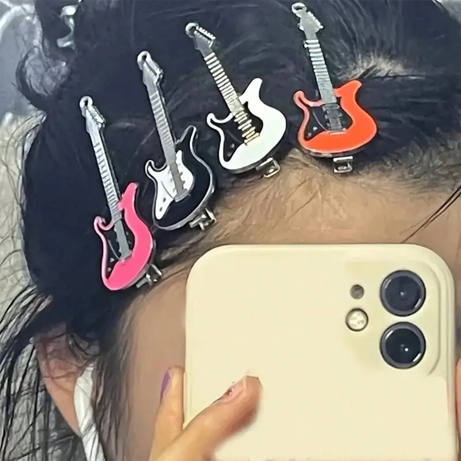 1 chiếc kẹp tóc hình đàn guitar rock - Phụ kiện tóc phong cách punk, phù hợp với tóc mái. - 1 chiếc kẹp tóc ghita nhỏ ngộ nghĩnh - Xem 1