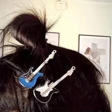 1 chiếc kẹp tóc hình đàn guitar rock - Phụ kiện tóc phong cách punk, phù hợp với tóc mái. - 1 chiếc kẹp tóc ghita nhỏ ngộ nghĩnh - Xem 8