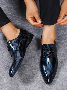 Men Printed Pointed-Toe Lace-Up Low Heel Formal Leather Shoes, British Style, Suitable For Middle-Aged Banquet, Spring And Autumn, PU Barber Shoes