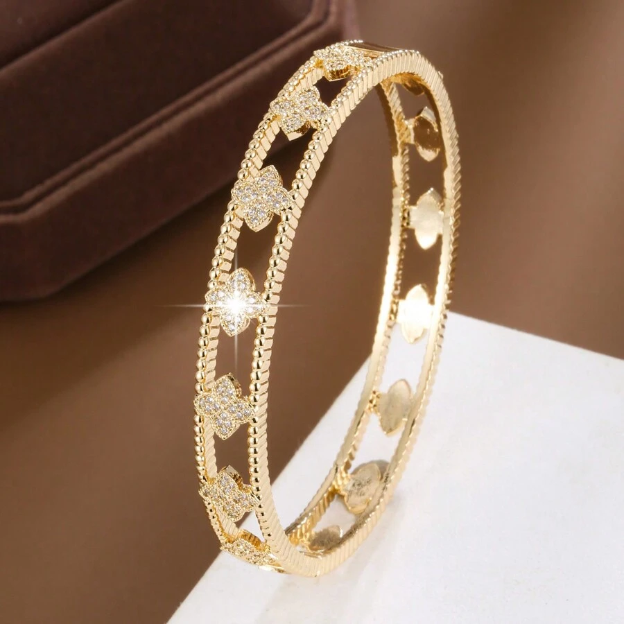 1pc Exquisite Hollowed-Out Flower Design Inlaid Cubic Zirconia Women Bracelet Valentines