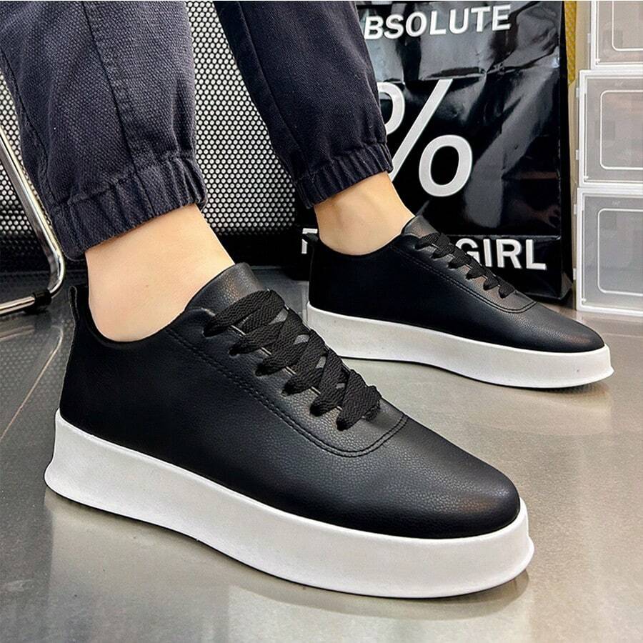 Men's Low-Cut Fashionable Casual Sports Shoes - Black and White - View 1