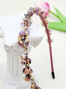 Mũ đội đầu pha lê nhân tạo màu tím này được thiết kế độc đáo với dây hạt và đá giả. Đây là phụ kiện tóc thời trang và bắt mắt, thích hợp để đeo hàng ngày, làm quà tặng, đám cưới, tiệc tùng và các dịp khác. Nó có thể thêm một vật trang trí đa năng, theo nhiều mùa cho vẻ ngoài của bạn. - Màu tím - Xem 4