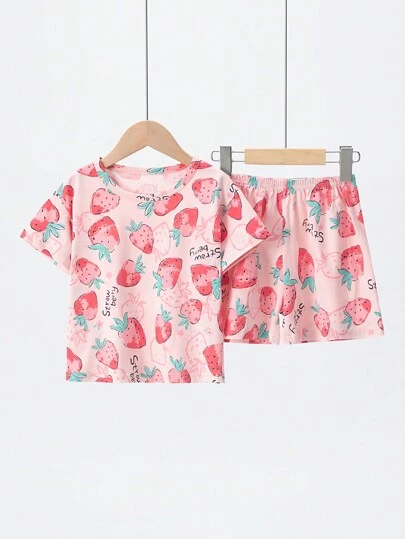 Tween女孩家居套裝，短袖T恤和短褲，帶有字母和草莓印花的輕盈睡衣套裝，適用於中等大小的孩子