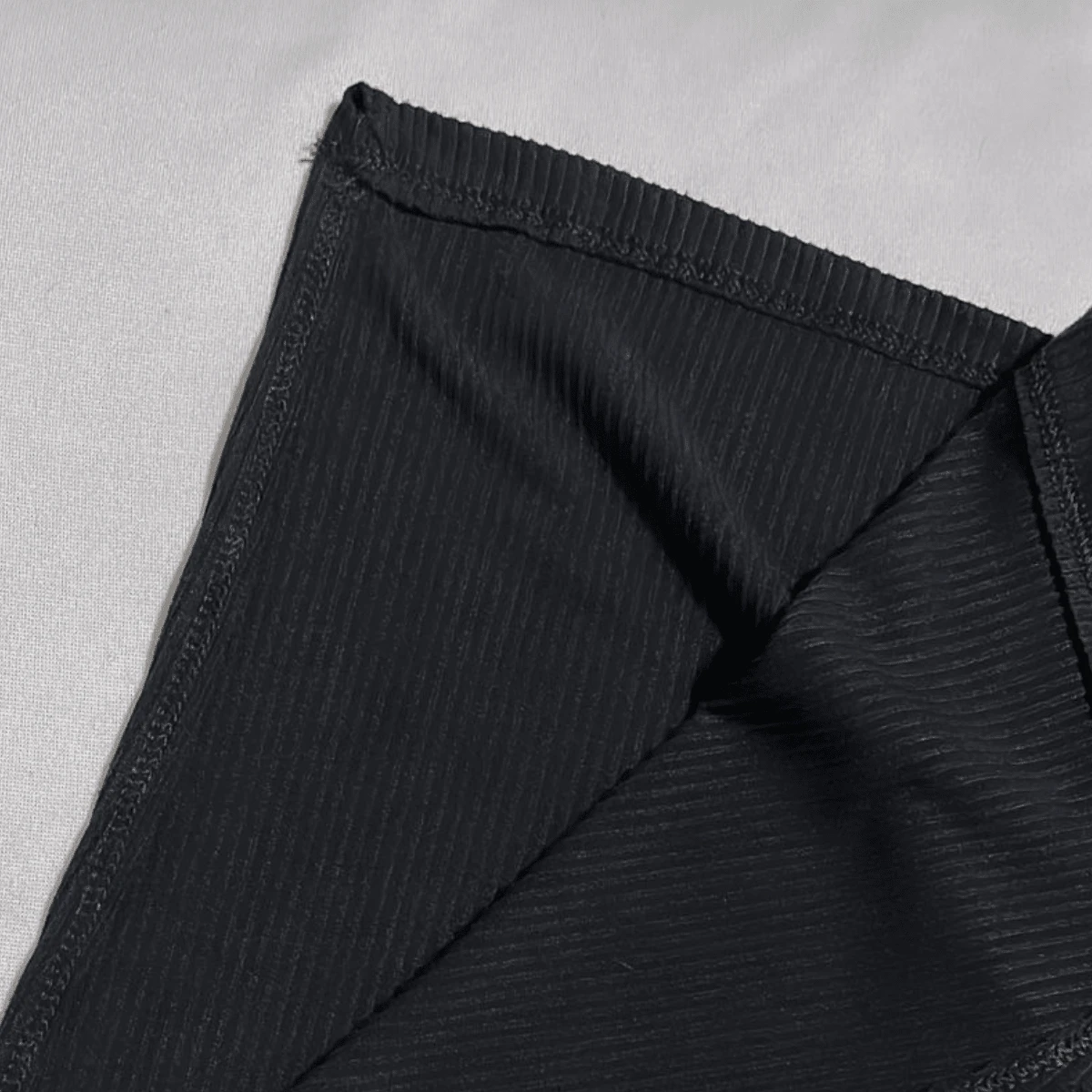 Vestido largo con abertura de pierna a un costado - Negro - Añade 5