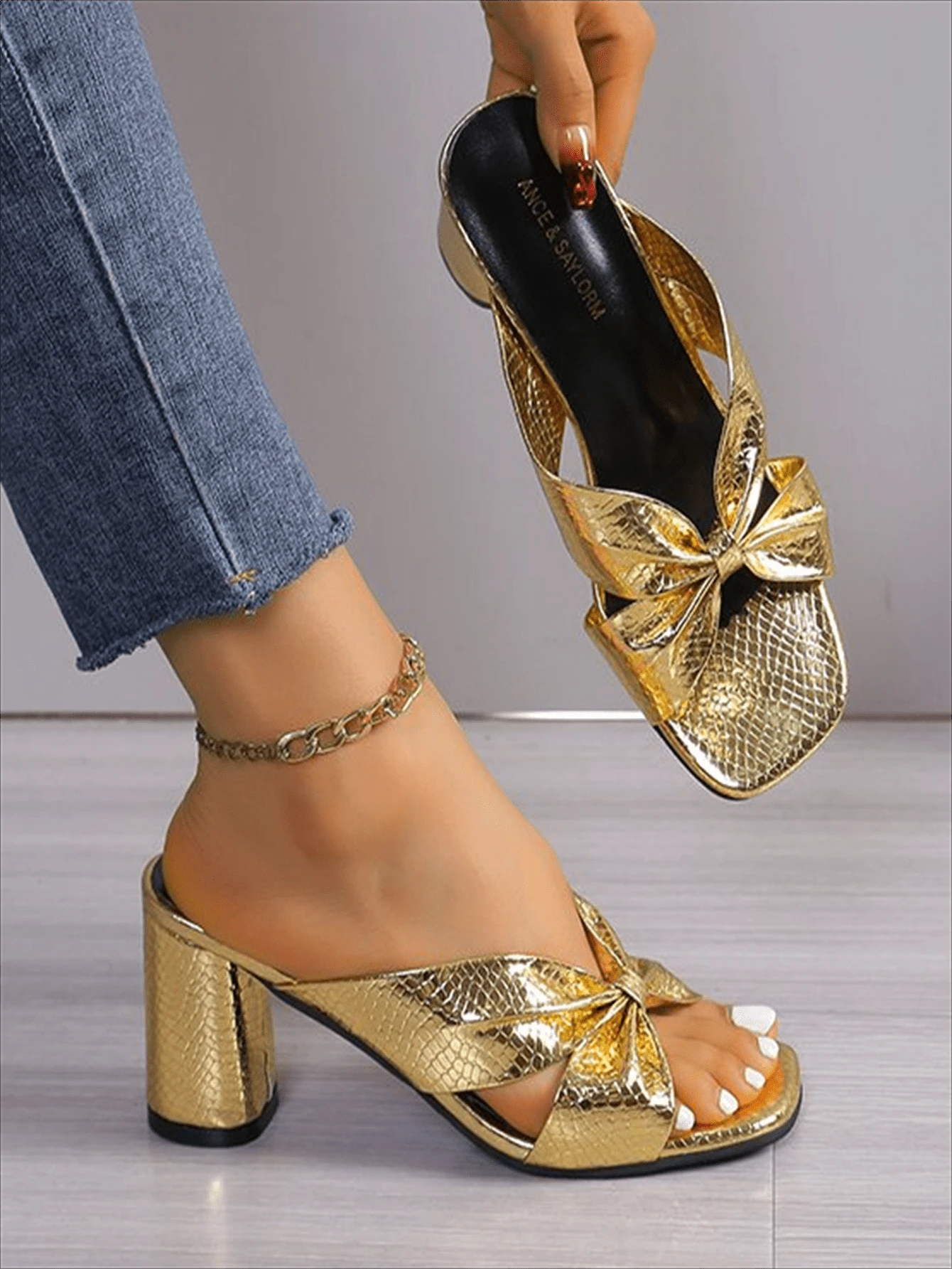 Bequeme High Heels Für Breite Füße Goldene Slip-On High Heels, elegante und bequeme Sandalen | SHEIN Schweiz