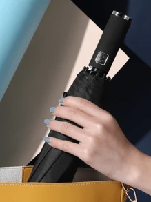 簡單單色可攜式全自動乙烯基雨傘，有多種顏色可選 - 黑色 - 查看 5