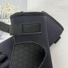 1 Pair 3mm Neoprene Water Sports Gloves For Men And Women, Anti-Slip Surfing Snorkeling Diving Gloves, Beach Essentials, Beach Accessories, Pool Float - Black - View 6