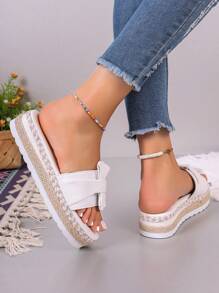 2024 New Design Women Woven Slippers: Simple And Fashionable Design, Overall Appearance Valentines - White - View 6
