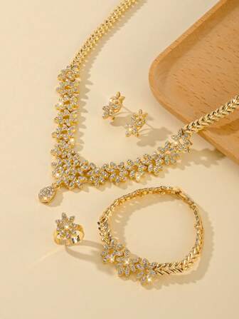 Juego de 5 piezas de joyería elegante chapada en oro de 14K con collar, pulsera, anillo y pendientes con diseños de copo de nieve, flor y gota de agua con strass, un regalo simple y lindo para el Día de la Madre, San Valentín, mamá en caja de regalo