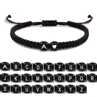 1 st Fashionabla 26 engelska brev Handgjorda justerbar akryl Svart Vit Hjärta Vänskapsflätat brevarmband